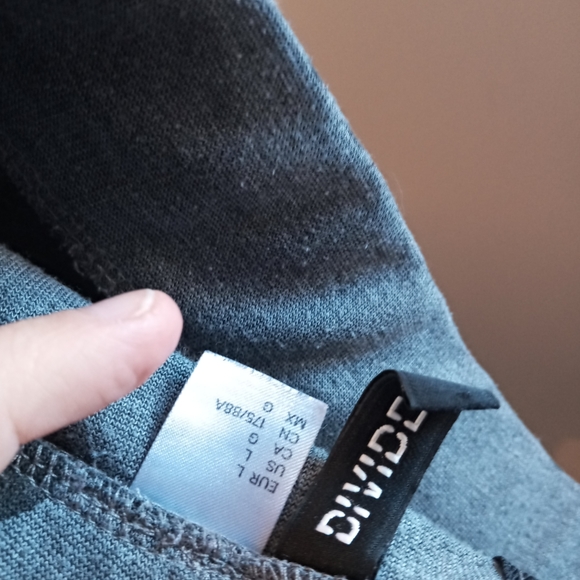 Aline hearts high waisted skirt - Picture 3 of 3